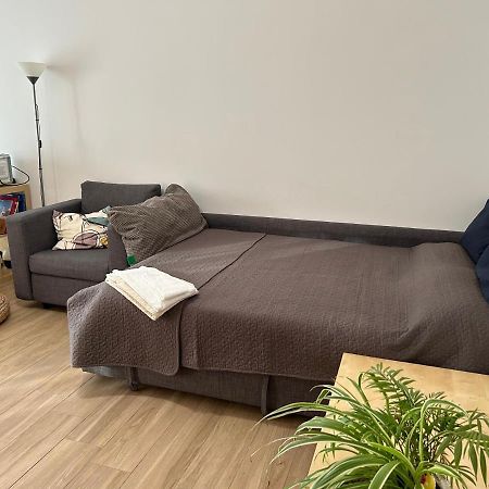 Central Modern Apartment باري المظهر الخارجي الصورة