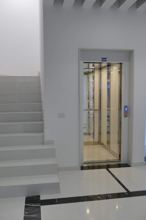 Central Modern Apartment باري المظهر الخارجي الصورة