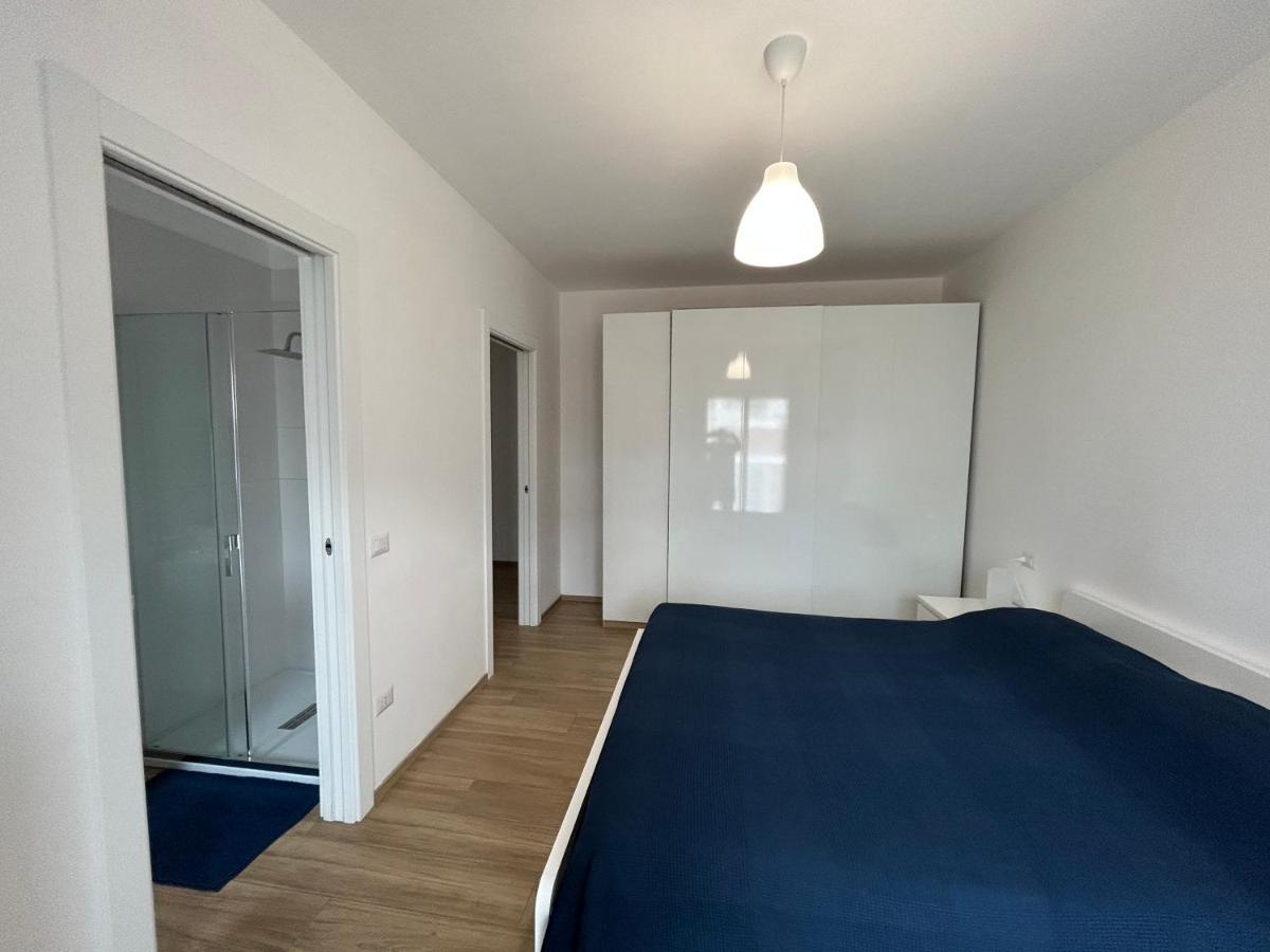 Central Modern Apartment باري المظهر الخارجي الصورة