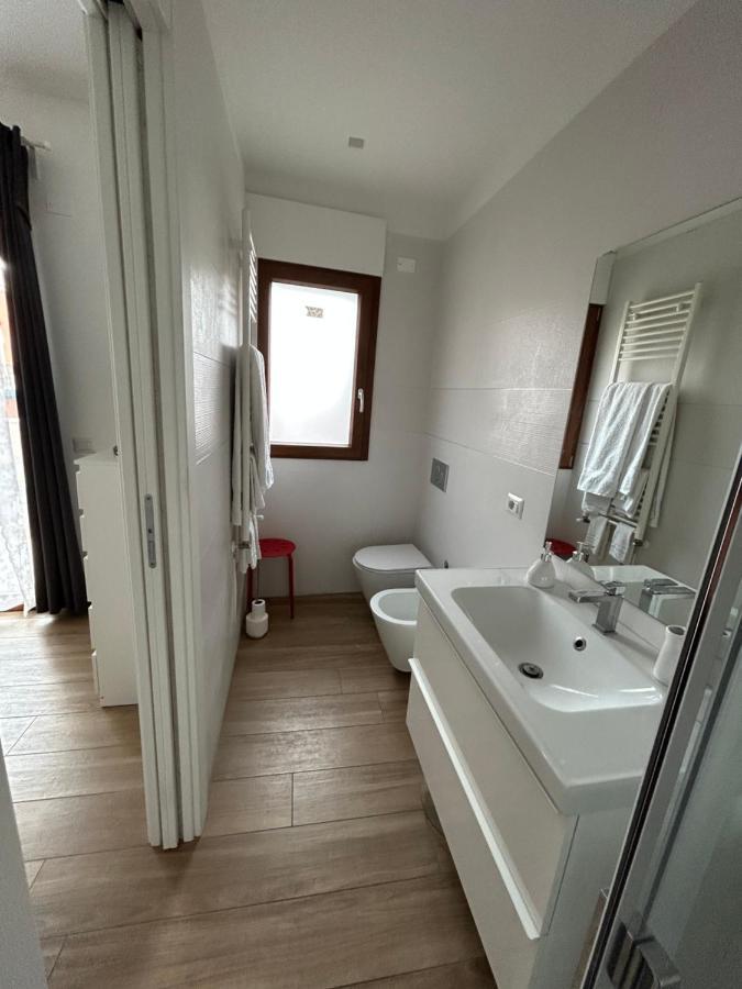 Central Modern Apartment باري المظهر الخارجي الصورة