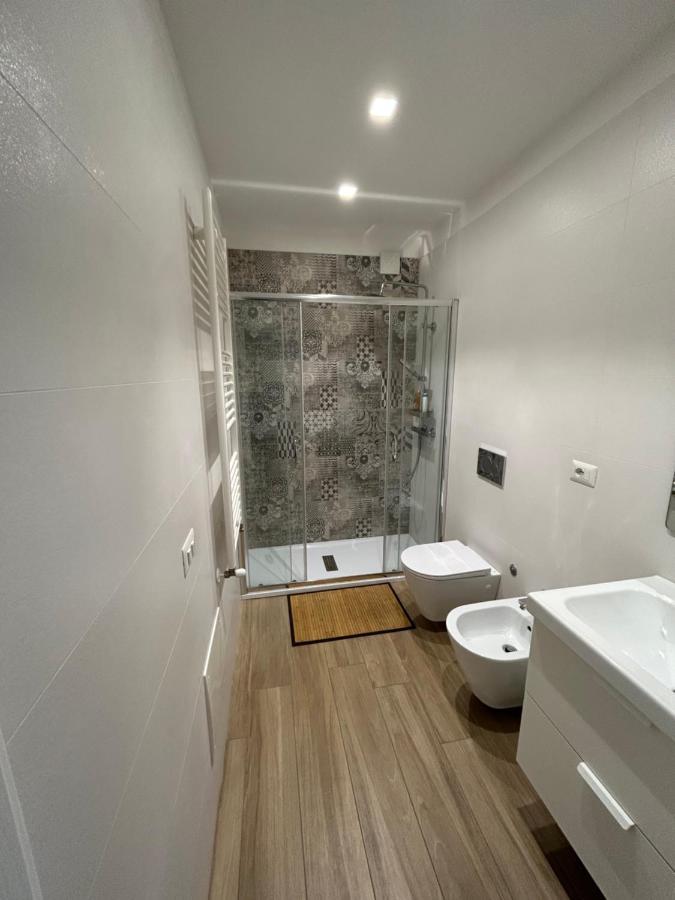 Central Modern Apartment باري المظهر الخارجي الصورة